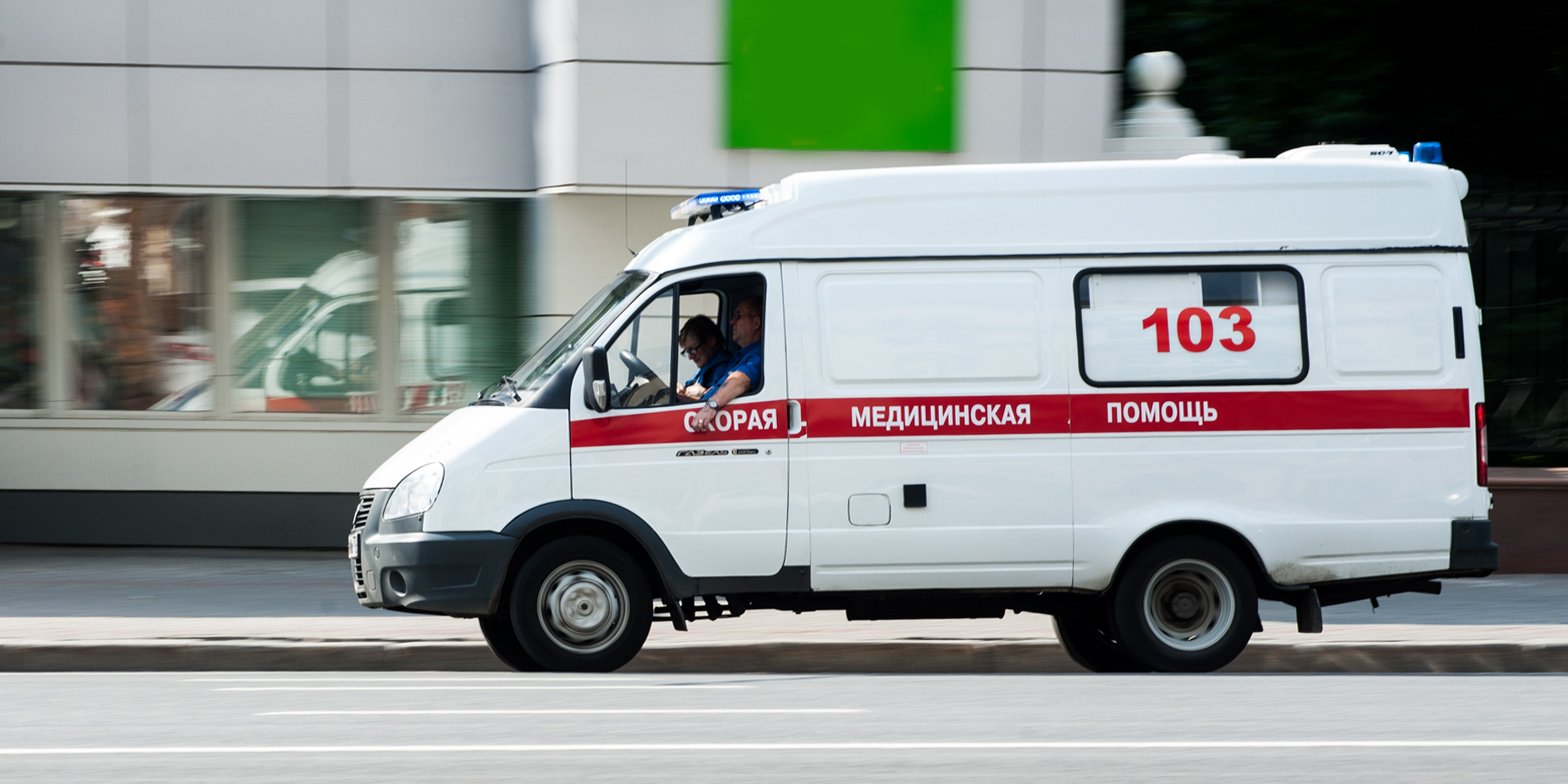 Возле метро &#171;Ботанический сад&#187; мужчину с травмой головы обнаружил прохожий