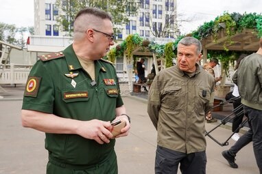 Владимир Соловьев встретился с контрактниками в Едином пункте отбора на военную службу в Москве